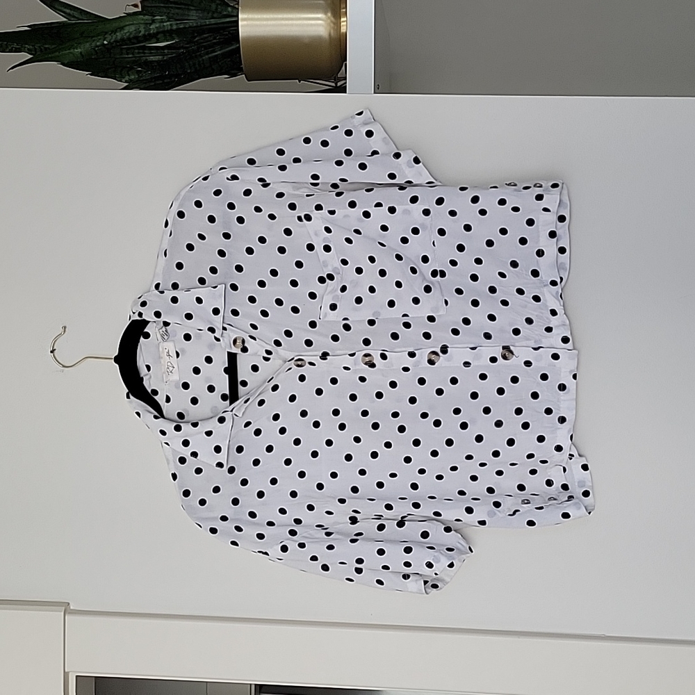 Polka-dot button down crop with pocket